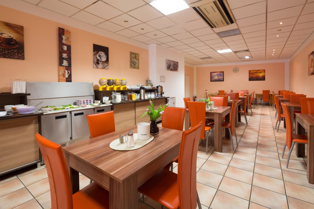 Alper Hotel am Potsdamer Platz - photo 16