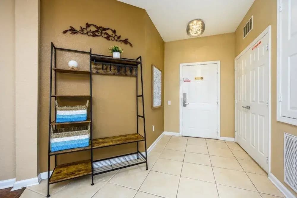Beautiful Modern Condo, Near the Parks! 3021 - photo 14