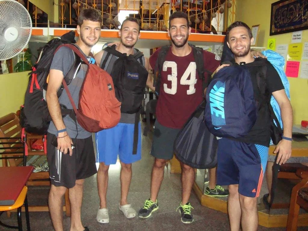 Home Hug Hostel - Adults - photo 13