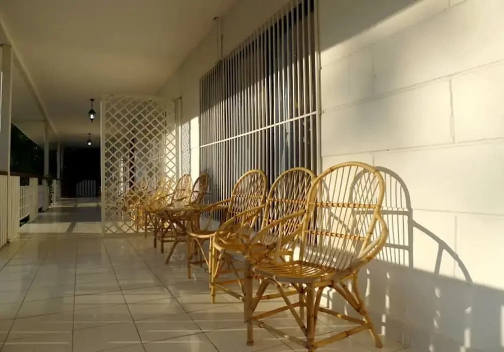 Red Door Apartments - photo 4
