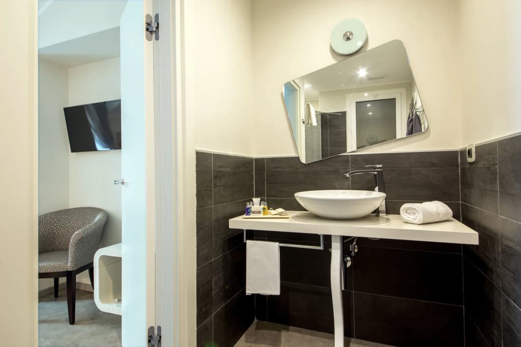 Montenapoleone Suites - photo 7