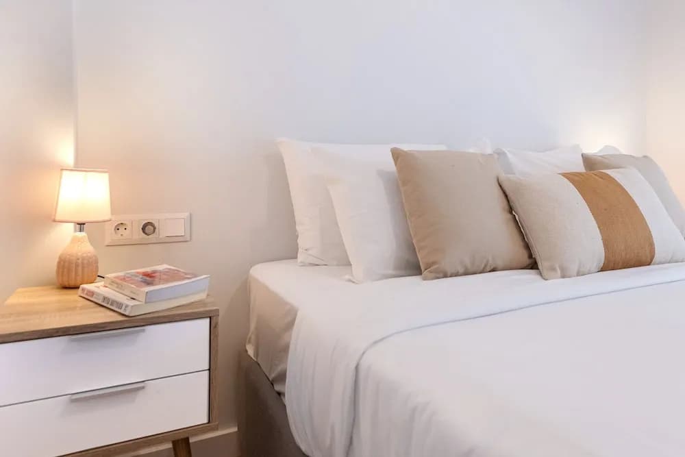 Phaedrus Living Luxury Flat Panormou - photo 1