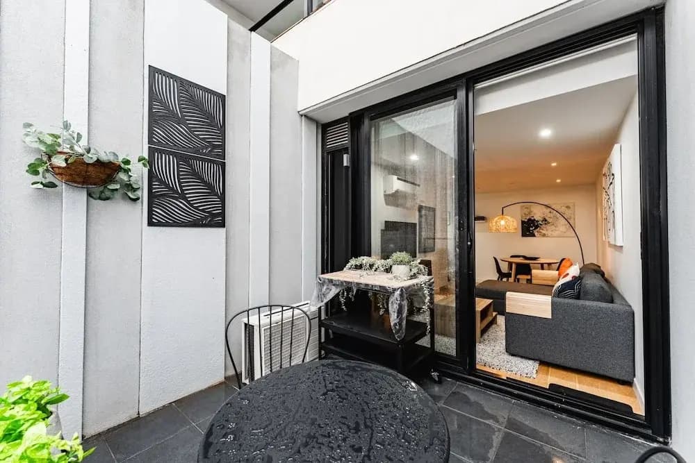 Nott's Nook- 1-bed With Rooftop Views - photo 14