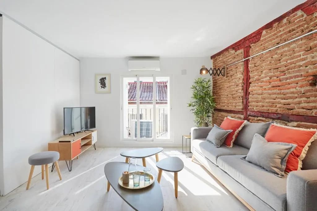 LEEWAYS LOFT in PELAYO - photo 8