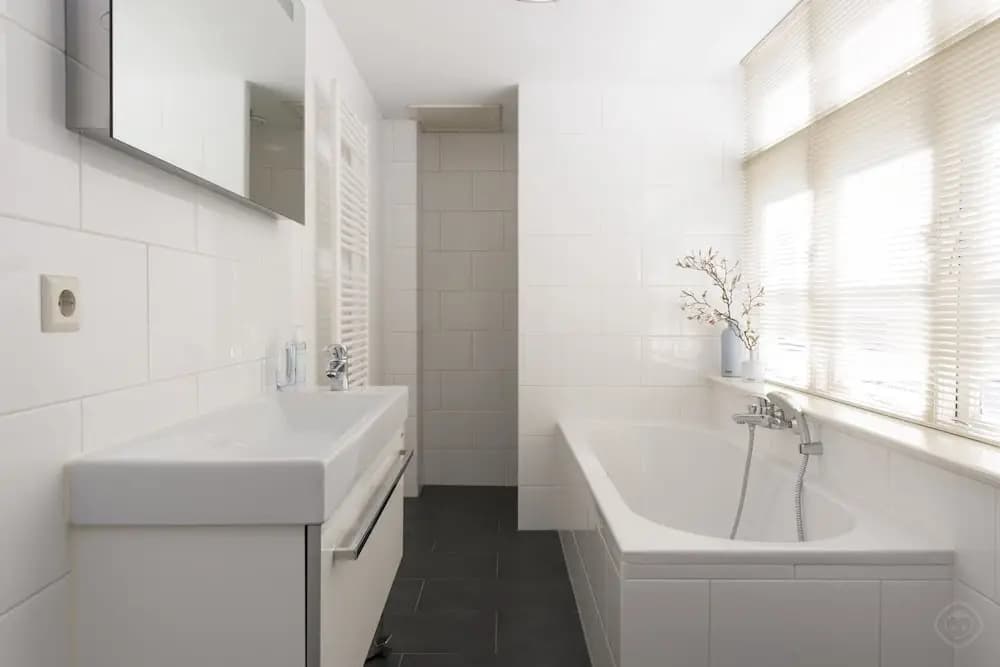 Stylish Canal House - photo 8