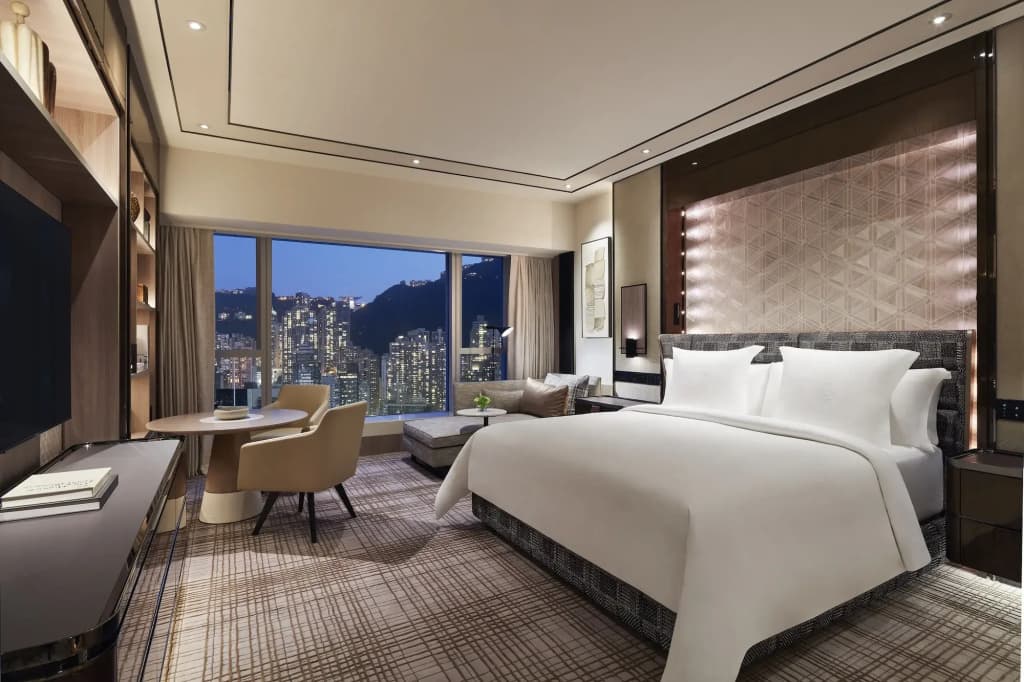 Four Seasons Hotel Hong Kong - photo 9