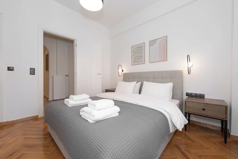 Kolonaki Elegant Apartment with Balcony - photo 5