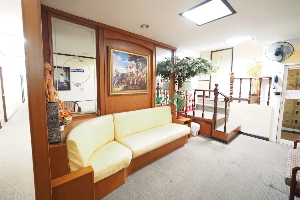 Honey House 1 - photo 1