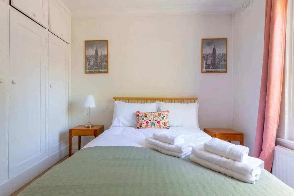 Charming & Central 2BD Flat - Islington - photo 5