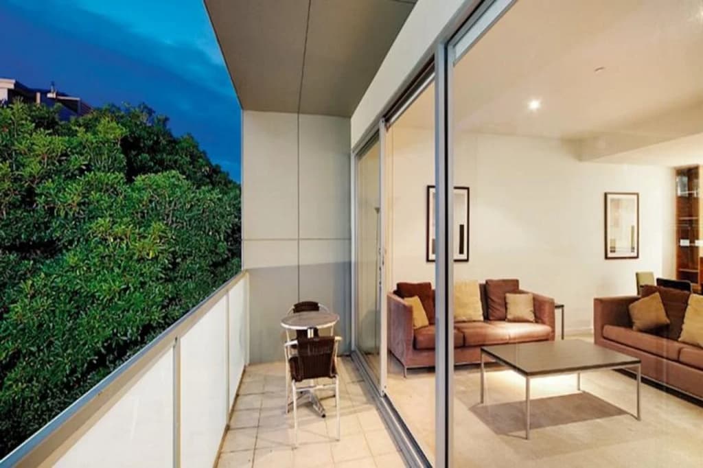 Brighton Bay Apartments - photo 2