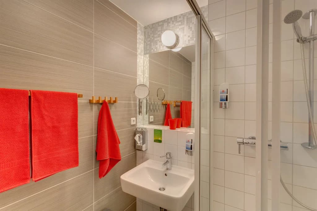 Meininger Berlin Alexanderplatz Hotel  - photo 46