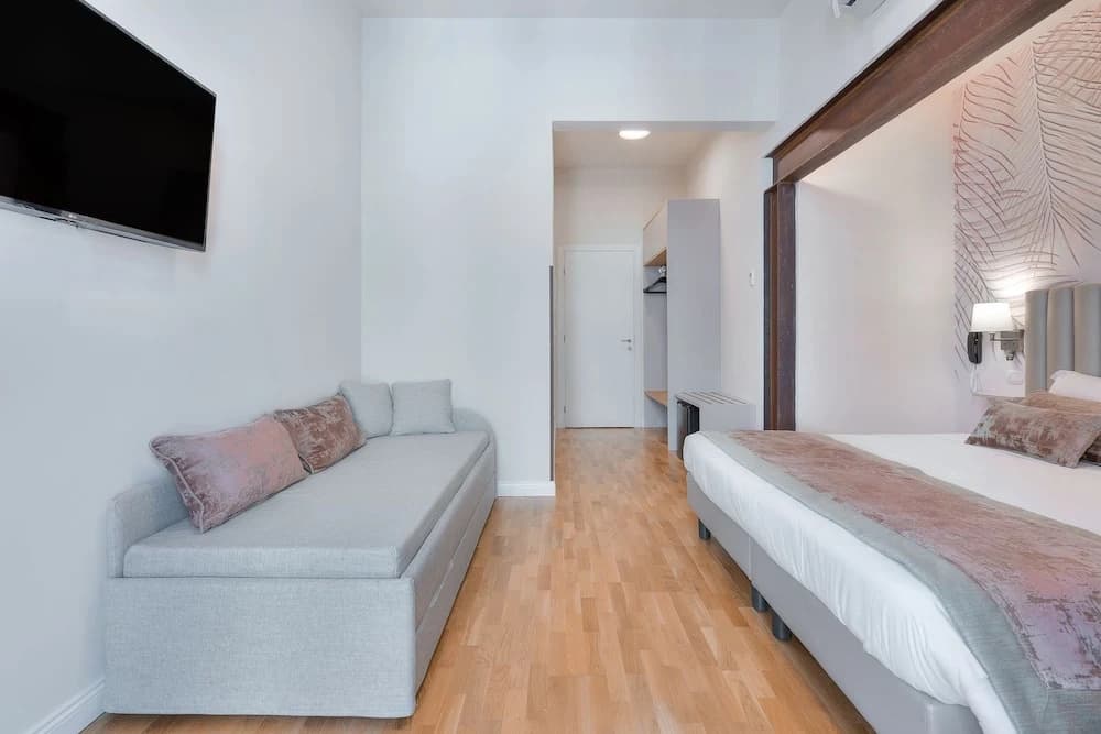 Hotel Cosmos - photo 19