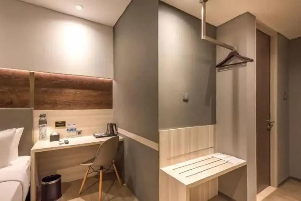 Simple Hotel Jakarta Wahid Hasyim - photo 19