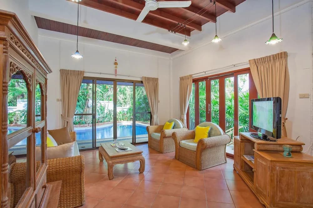Unique Thai Style 4BR Pool Villa Nikkie - photo 2