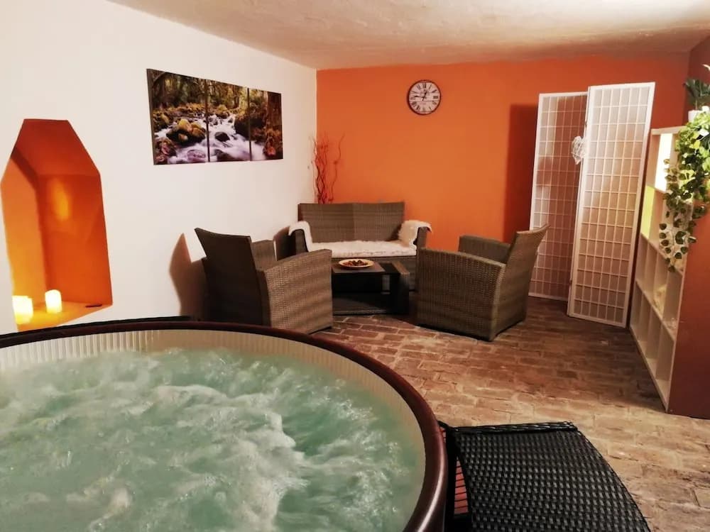 Flamingo Apartments - photo 19