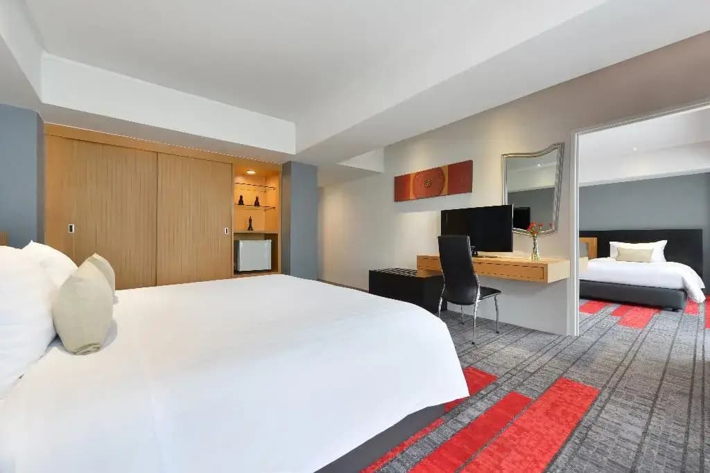 BelAire Bangkok Hotel - photo 8