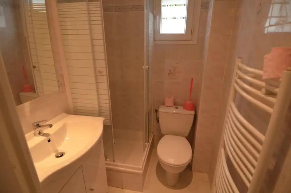 Quiet Modern Studio In The Heights Of The Port Of Nice - photo 8