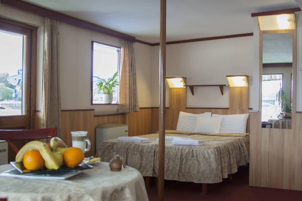 Fortuna Boat Hotel - photo 4