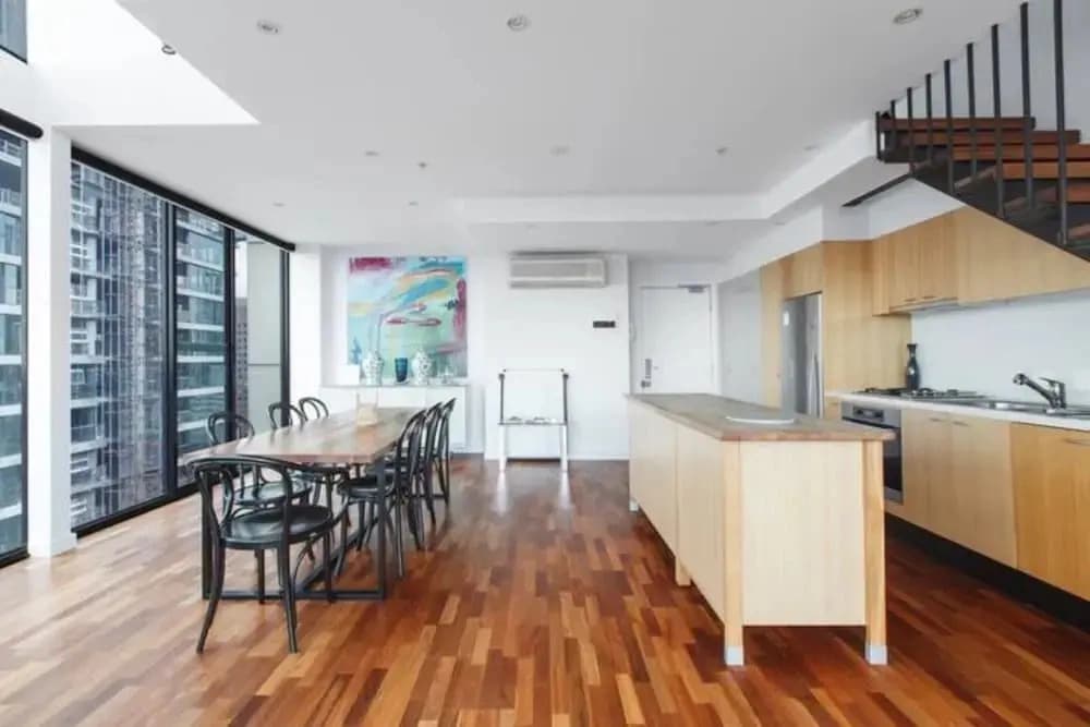 Incredible City Views in Convenient CBD Apartment - photo 20