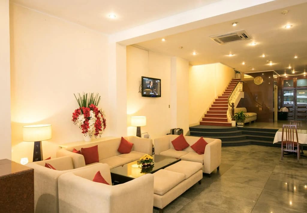 Asian Hotel - photo 2
