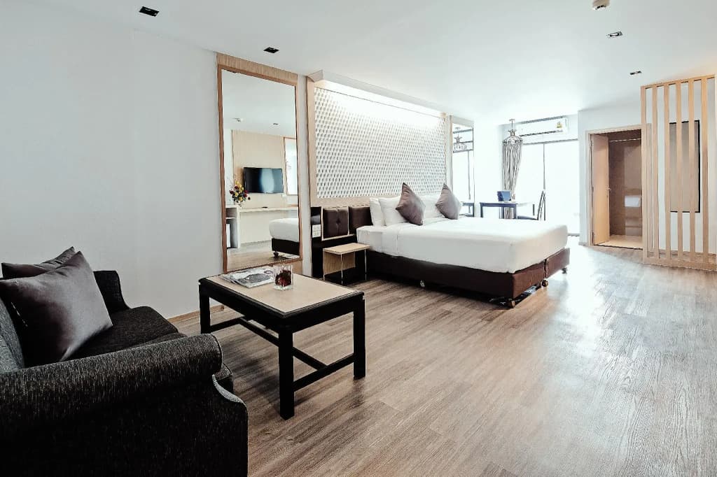 Three Sukhumvit Hotel - photo 6