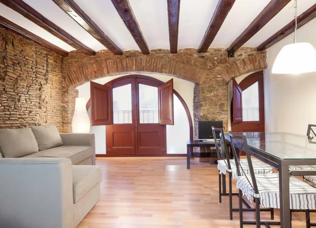 El Born Apartments - photo 9