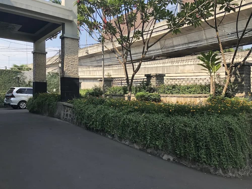 OYO 128 Mutiara Suites - photo 17