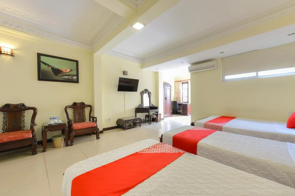 Lucky 2 Hotel - photo 3