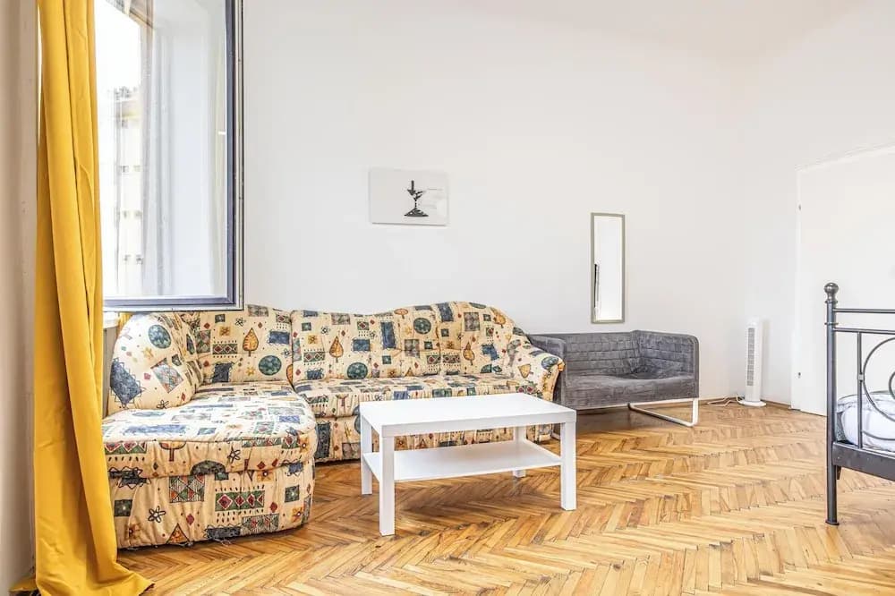 Bright 2BR Apartment Near Danube - photo 6