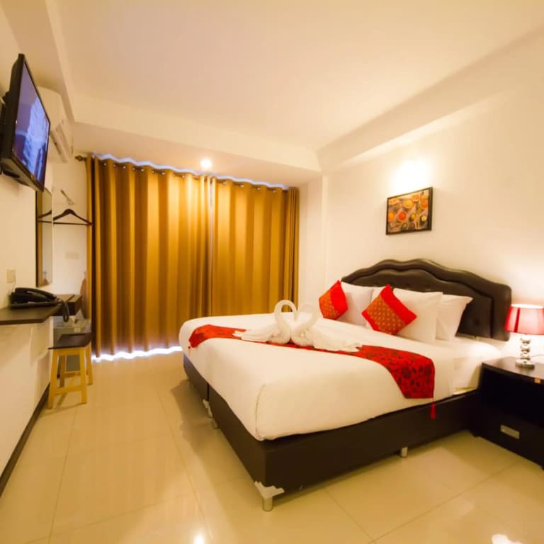 TH Beach Hotel - photo 48