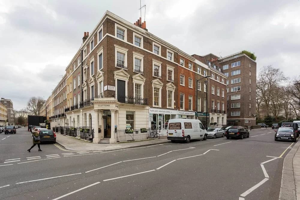 Veeve - Hyde Park Point - main photo