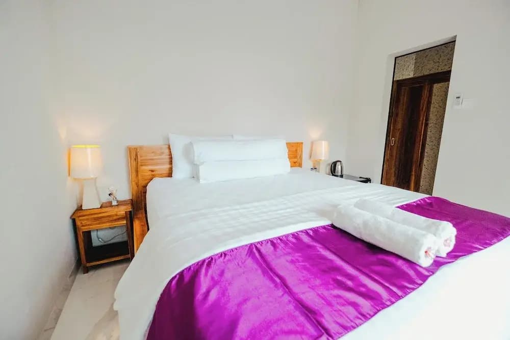 Turtle Shelter Guest House - photo 18
