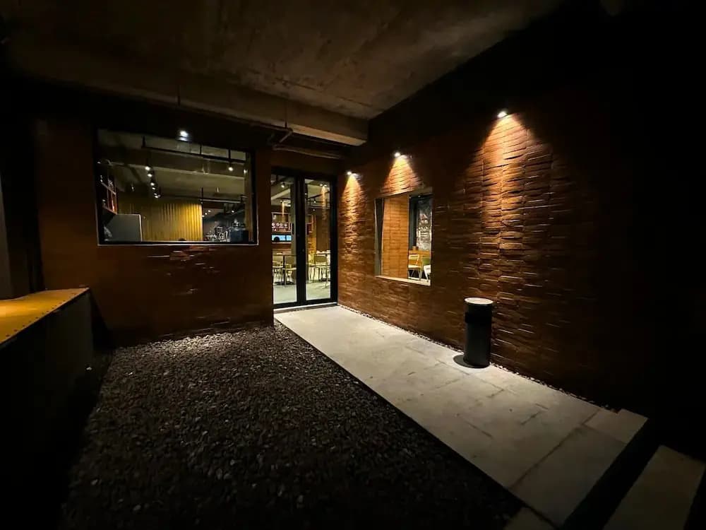 Althia Private Capsule Quarters - photo 6