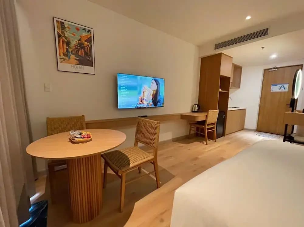 Mona Luxe Apartment - photo 18