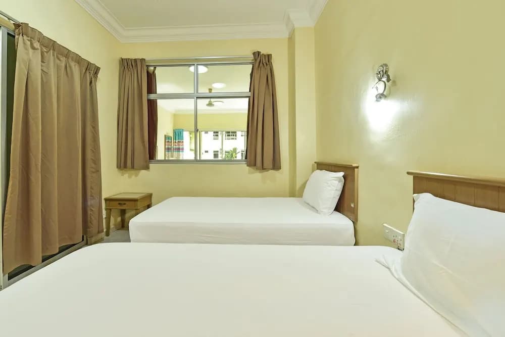 Apartment Teluk Batik - photo 4