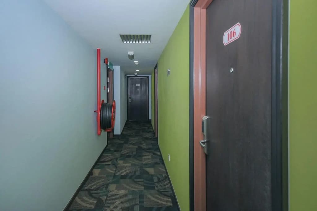 Sunshine Inn - photo 12