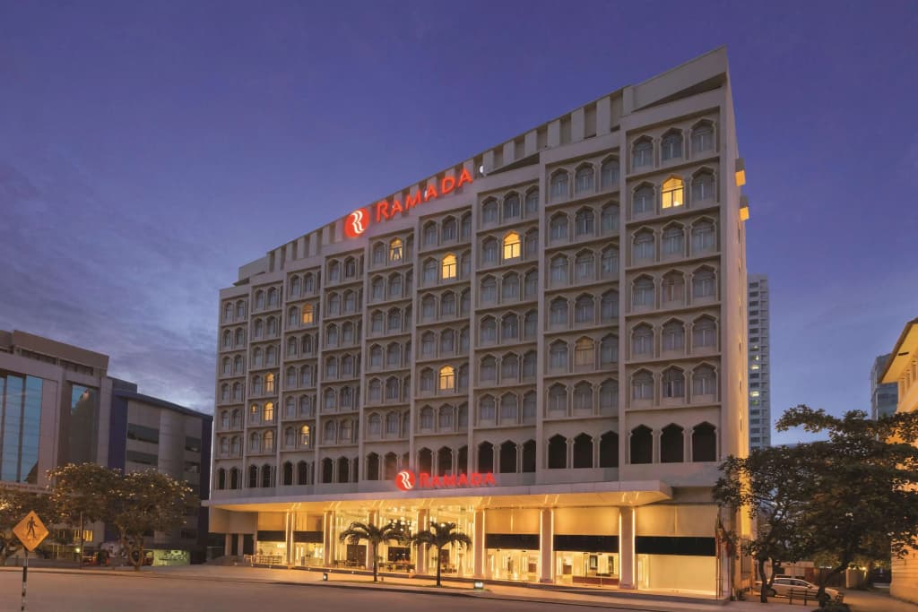 Ramada by Wyndham Colombo Hotel - main photo