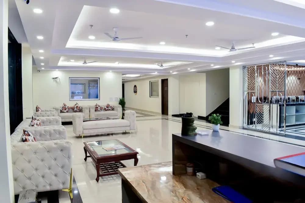 Hotel Yash Palace - photo 5