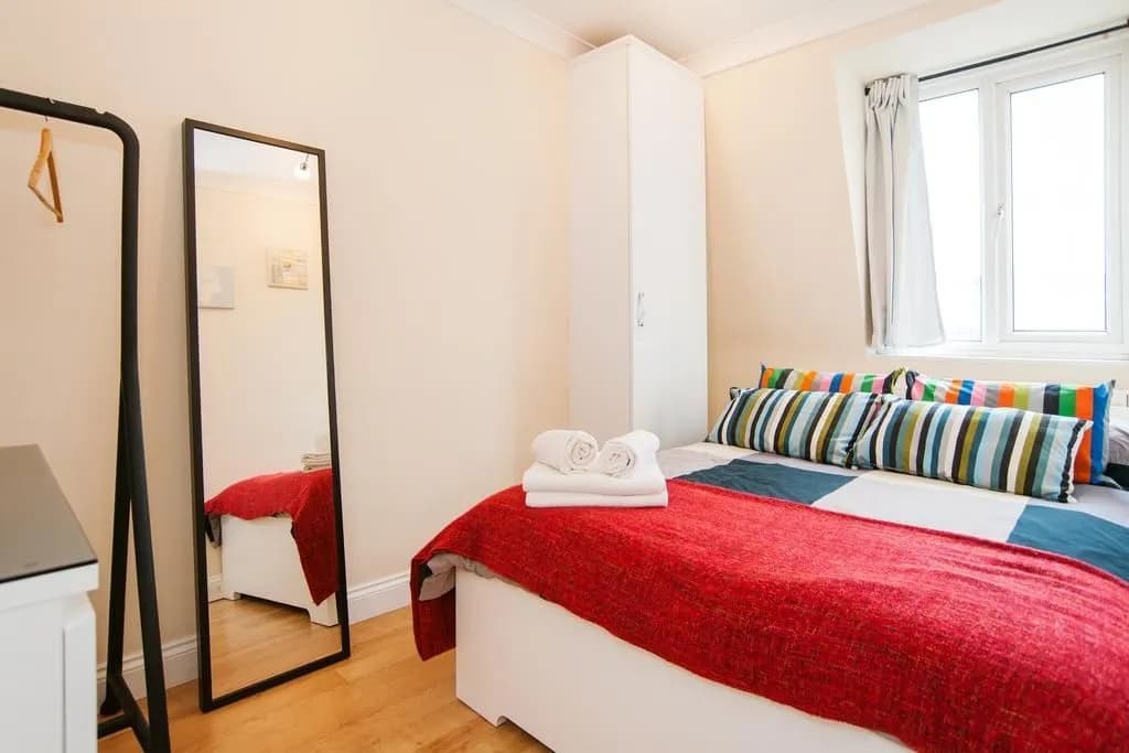 King's Cross Apartments - photo 4