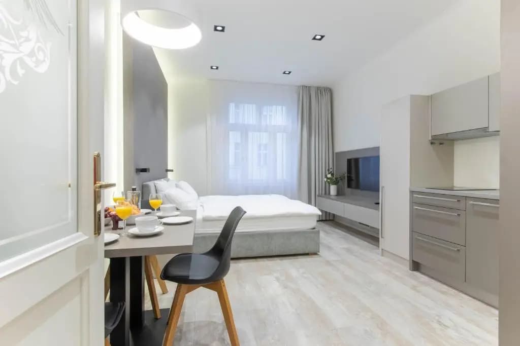 Lampi Hotel Prague - photo 3