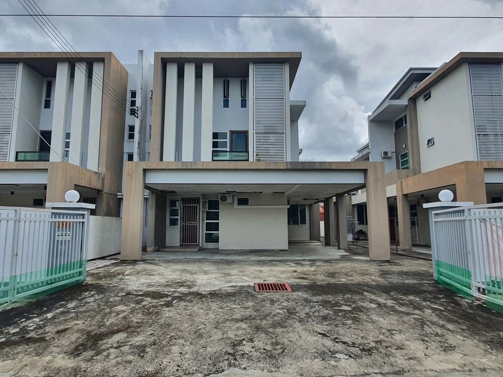 Sena Home Homestay 819 by Oyo Rooms - photo 1