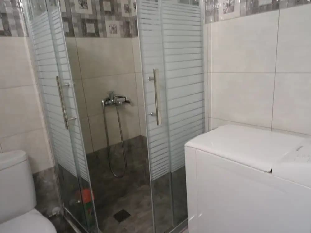 Modern Traditional Central Apartment - photo 9