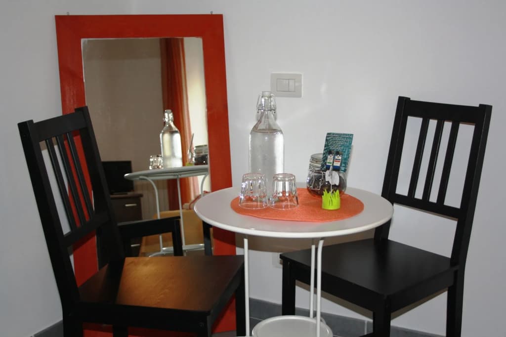 Salotto Piramide B&B Hotel - photo 16