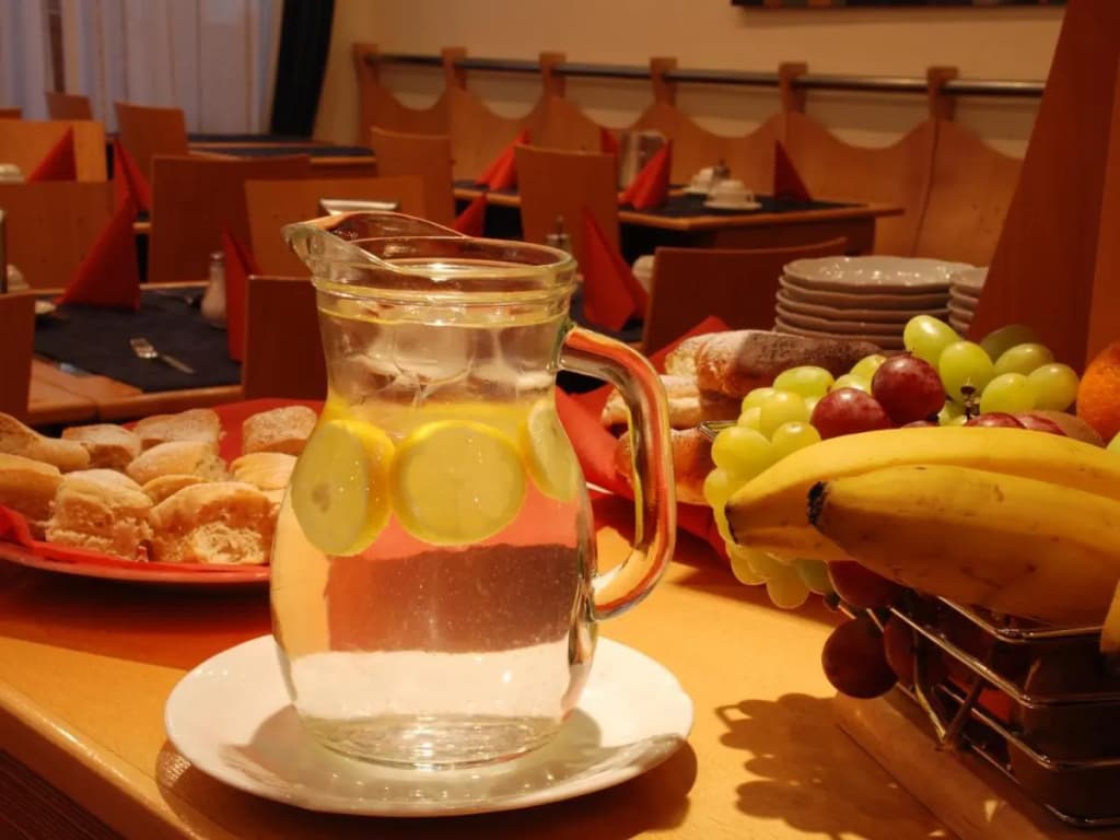EA Hotel Tosca - photo 12