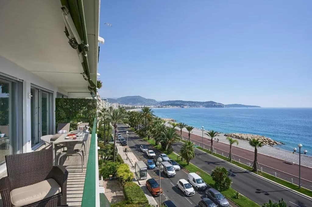 Sunlight Properties - Sky blue - 3 bedroom flat with sea view on the Promenade des Anglais - photo 16