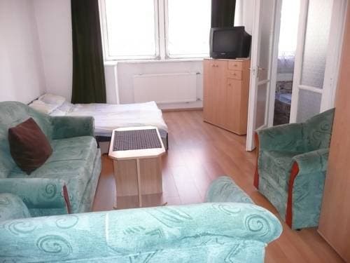 Budapest Centrum 3-room Apartments - photo 5