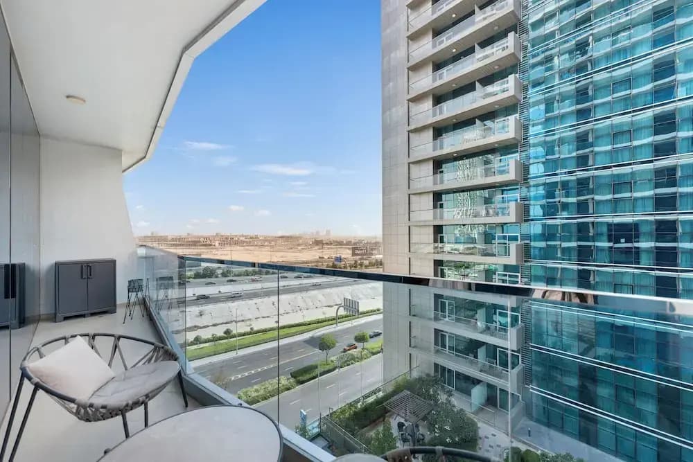 Chic 1BR Canal View at Waves Tower - photo 15
