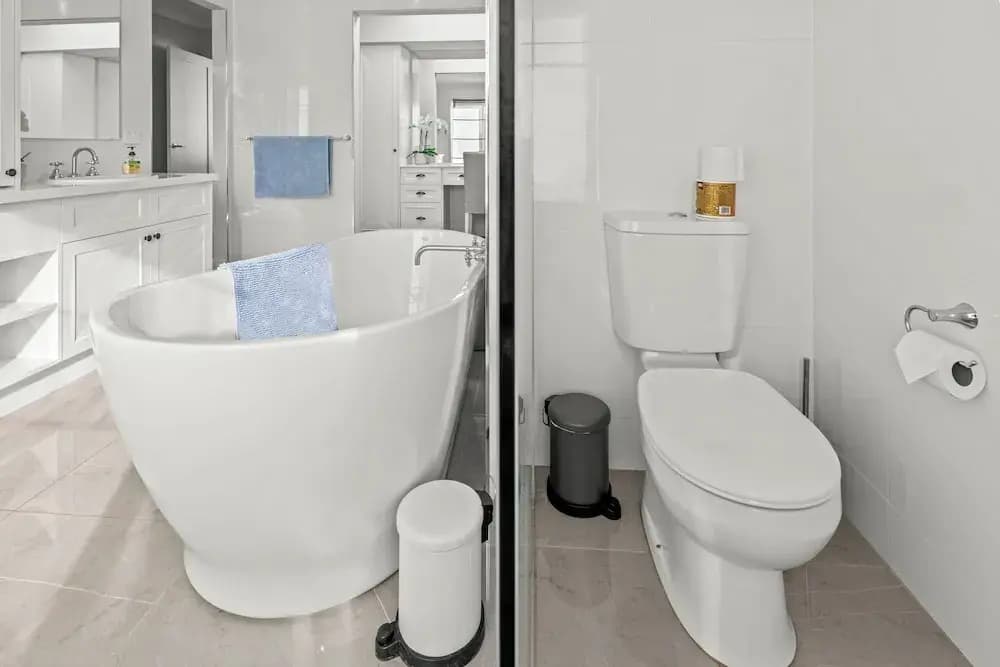 StayAU Contemporary 5BRM Families Home Point Cook - photo 30