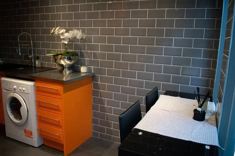 Unique 3 Bedroom Modern Penthouse - photo 12