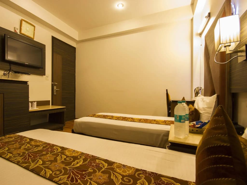 Hotel Sunstar Heights - photo 3